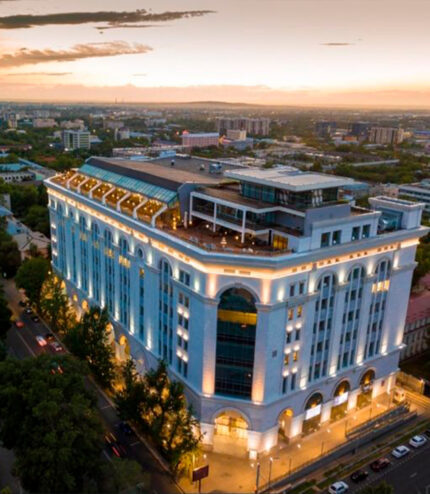 Non-residential building of the shopping and office center "Kaisar Plaza", total area 63,920 sq.m.