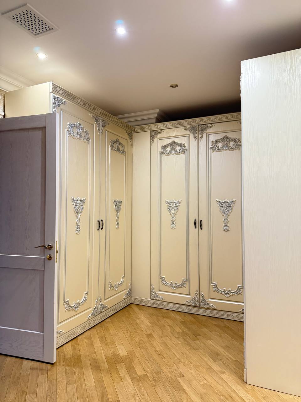 «Парижский квартал» тұрғын үй кешеніндегі №6 екі деңгейлі пәтер, жалпы ауданы 309,5 ш.м. 30 «Парижский квартал» тұрғын үй кешеніндегі №6 екі деңгейлі пәтер, жалпы ауданы 309,5 ш.м. — изображение 30