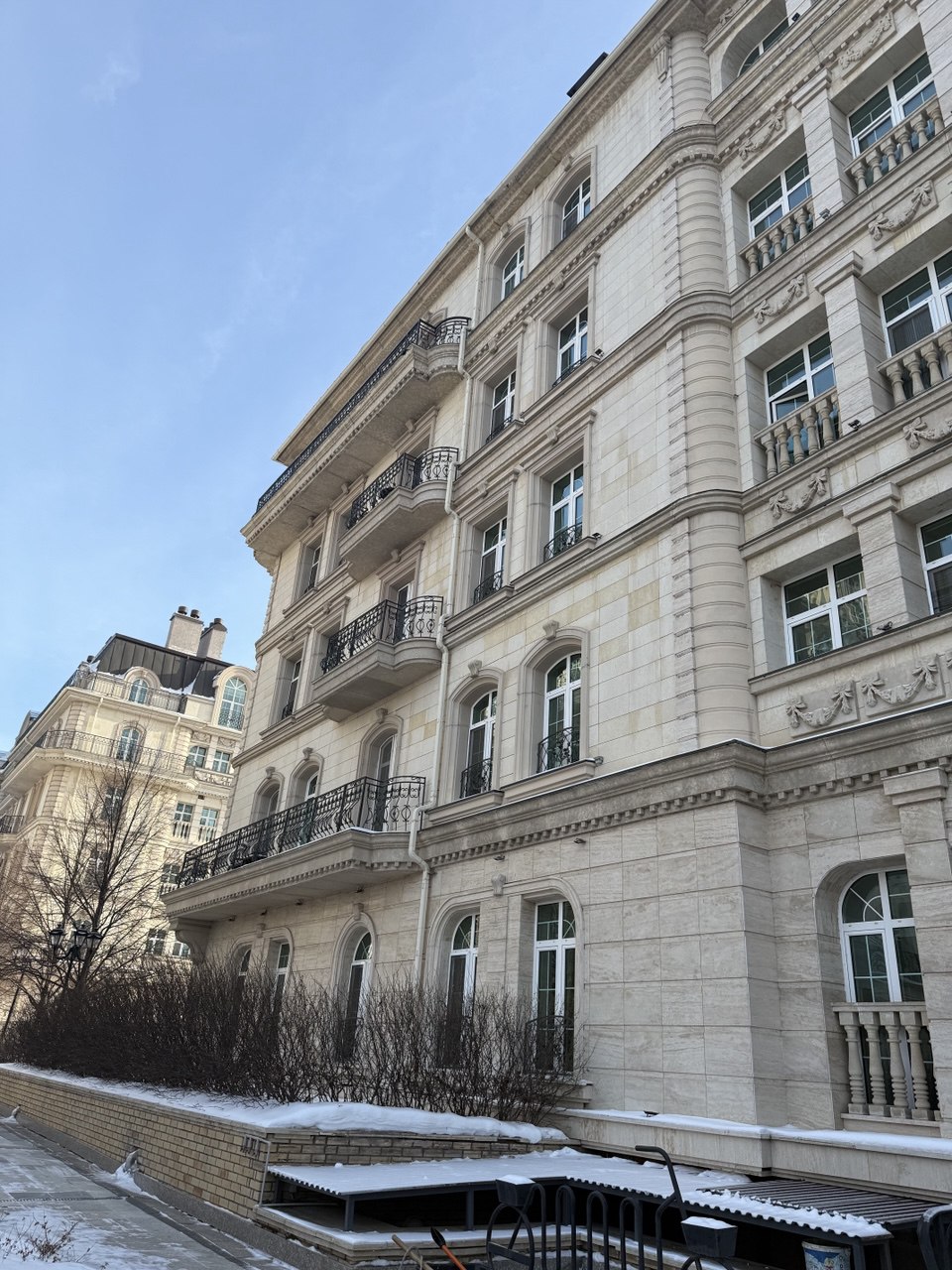 «Парижский квартал» тұрғын үй кешеніндегі №6 екі деңгейлі пәтер, жалпы ауданы 309,5 ш.м. 42 «Парижский квартал» тұрғын үй кешеніндегі №6 екі деңгейлі пәтер, жалпы ауданы 309,5 ш.м. — изображение 42