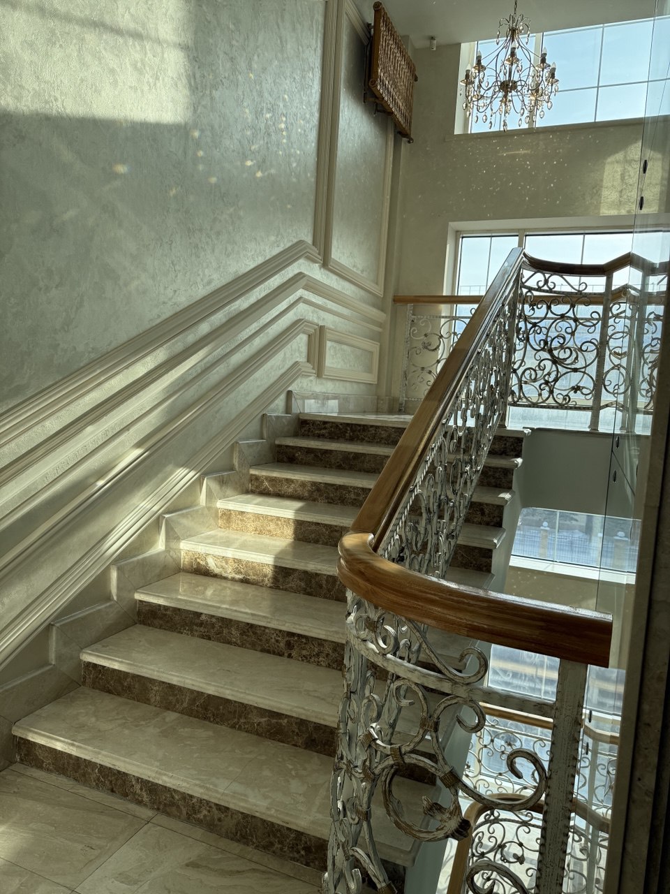 «Парижский квартал» тұрғын үй кешеніндегі №6 екі деңгейлі пәтер, жалпы ауданы 309,5 ш.м. 5 «Парижский квартал» тұрғын үй кешеніндегі №6 екі деңгейлі пәтер, жалпы ауданы 309,5 ш.м. — изображение 5